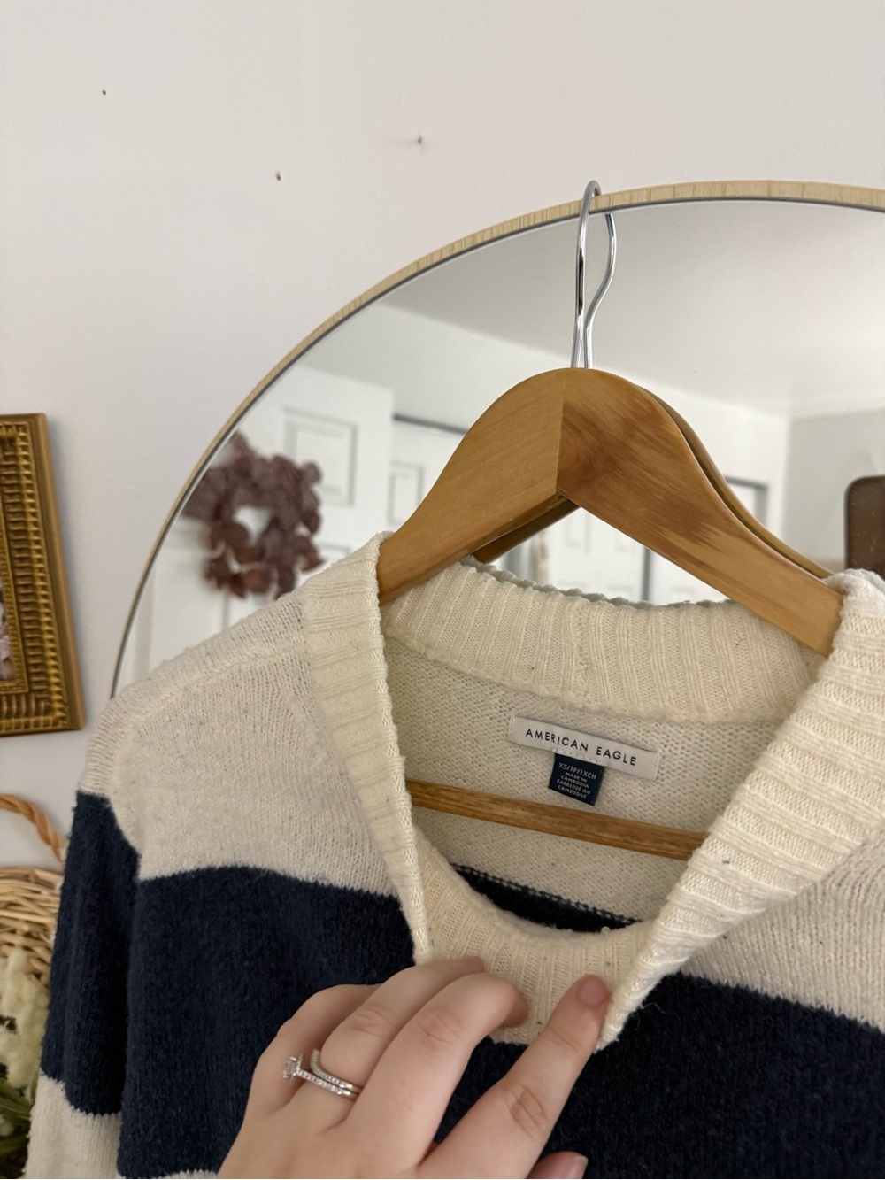 American Eagle Navy and Cream Striped Crewneck Sweater - Picture 4 of 5